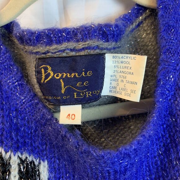 Vintage Wool Angora Sweater Pullover S Art Modern Skyscrapers Houses Skyline NYC - Picture 5 of 12